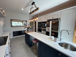 Photo 8- click for photo gallery